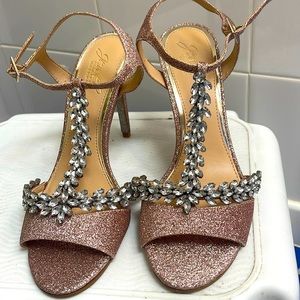 Rose gold heel